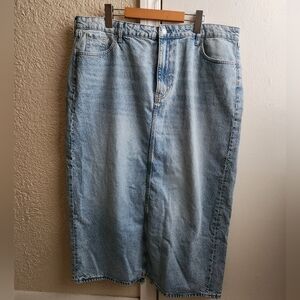 NWOT H&M- Denim skirt